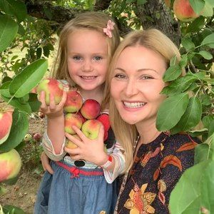 Meet your Posher, Julia